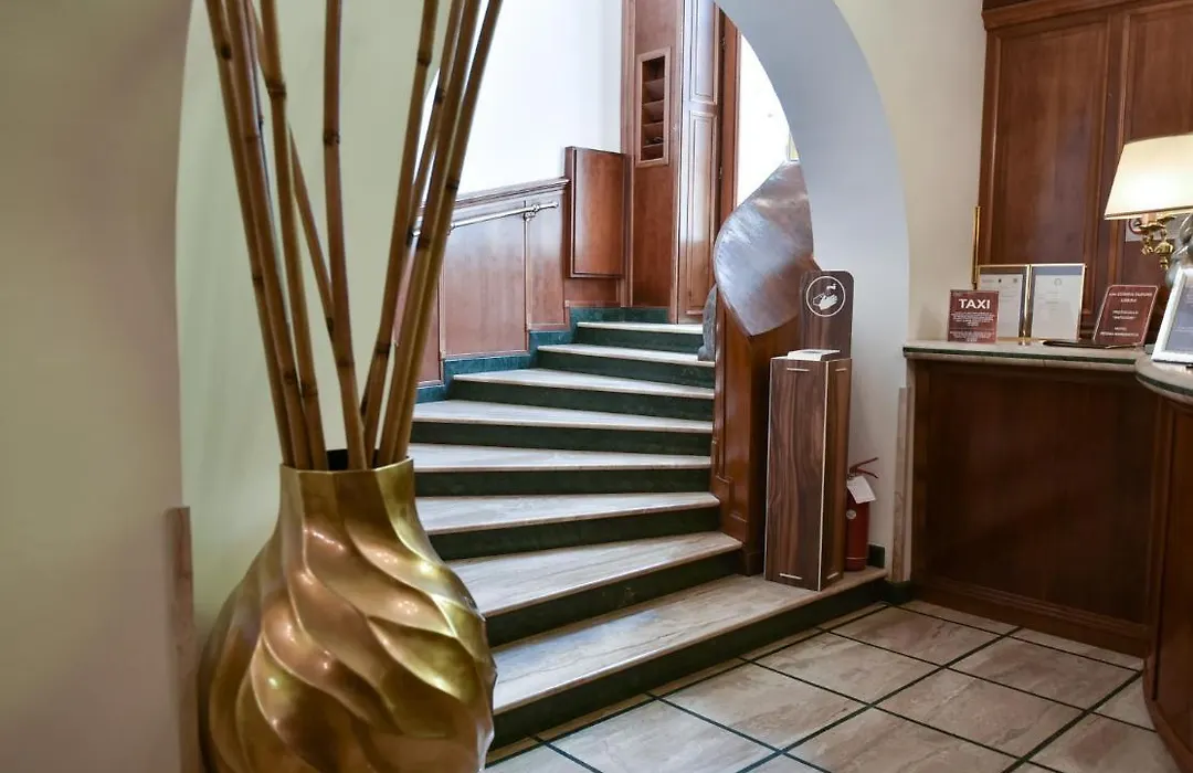 Hotel Regina Margherita-1